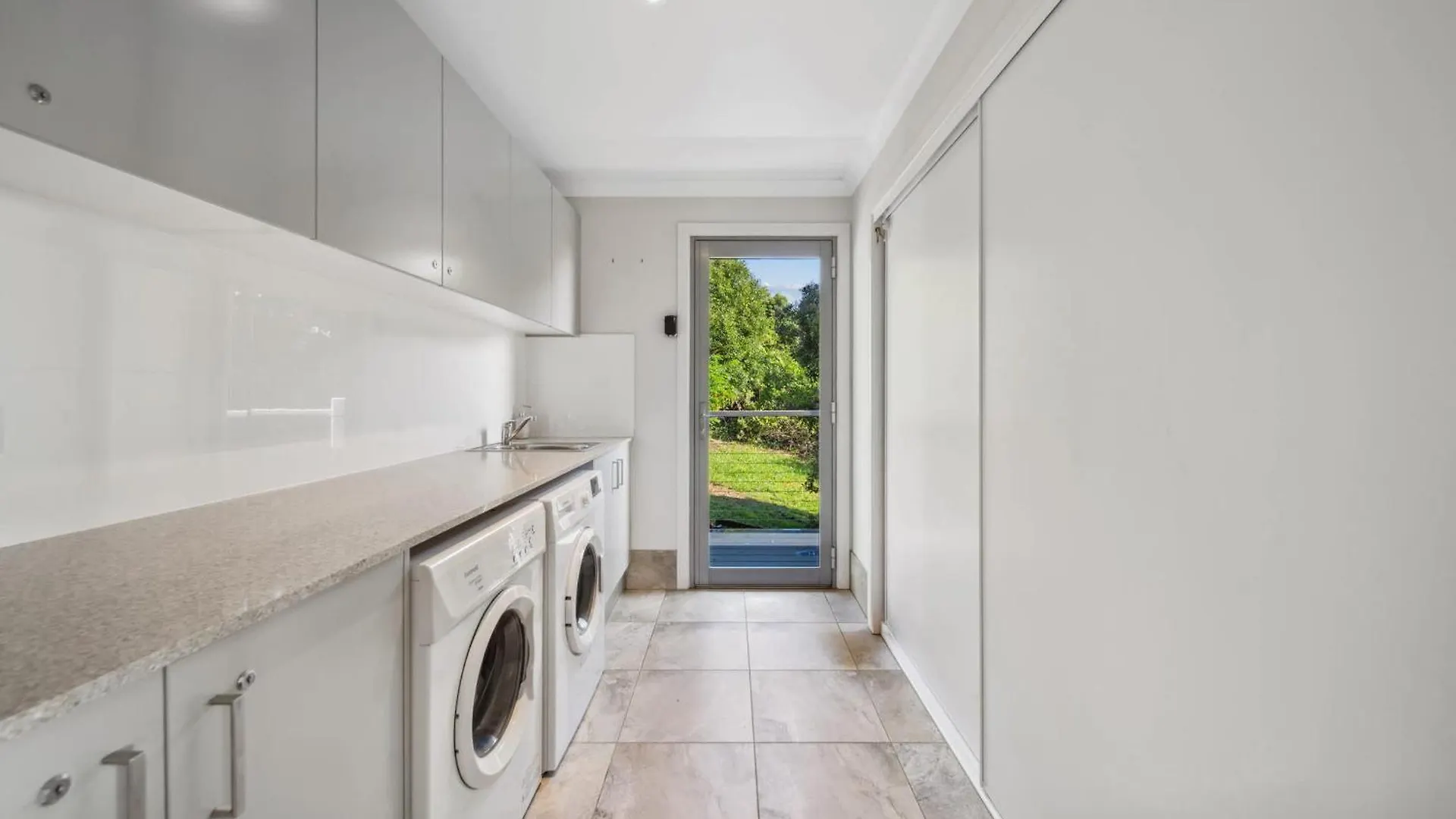Flaxton Garden Home With Spectacular Coastal Views Montville Ferienhaus